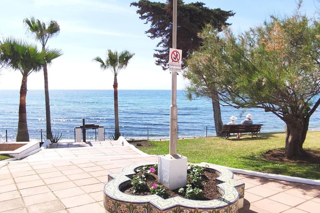 Algaida Beachfront - Seaview Studio Costa Del Sol Apartamento Sitio de Calahonda Exterior foto